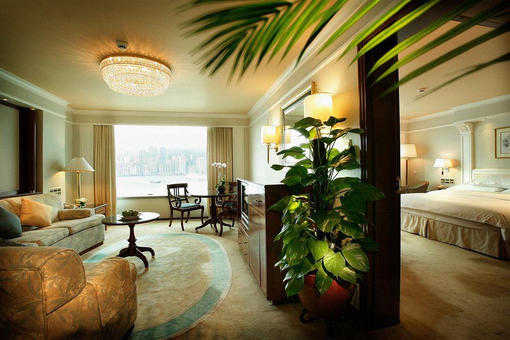 Intercontinental Grand Stanford Hong Kong By Ihg Hotel Szoba fotó A suite at the Mandarin Oriental, Hong Kong