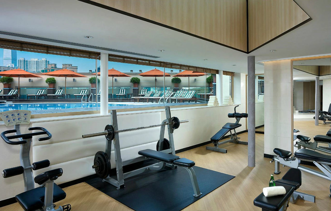 Intercontinental Grand Stanford Hong Kong By Ihg Hotel Kültér fotó The gym at the hotel